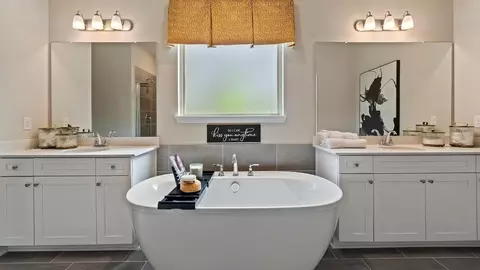 Bath - 105 Haverling Pass, Hampton, GA 30228 photo 1 of 5