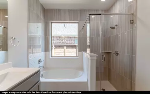 Bath - 1608 Casting Rdg, Mesquite, TX 75181 photo 3 of 7