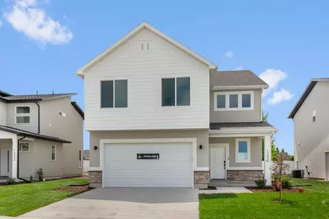 Exterior - 672 N 600 W, Tremonton, UT 84337 photo 6 of 9