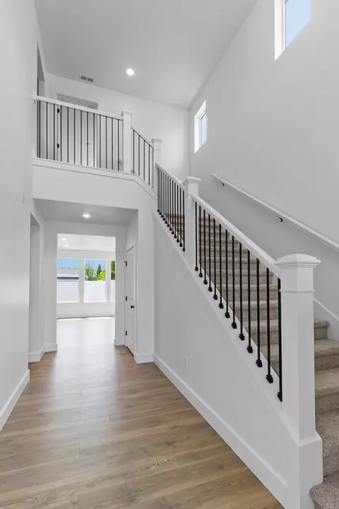 Entry Way - 672 N 600 W, Tremonton, UT 84337 photo 3 of 12