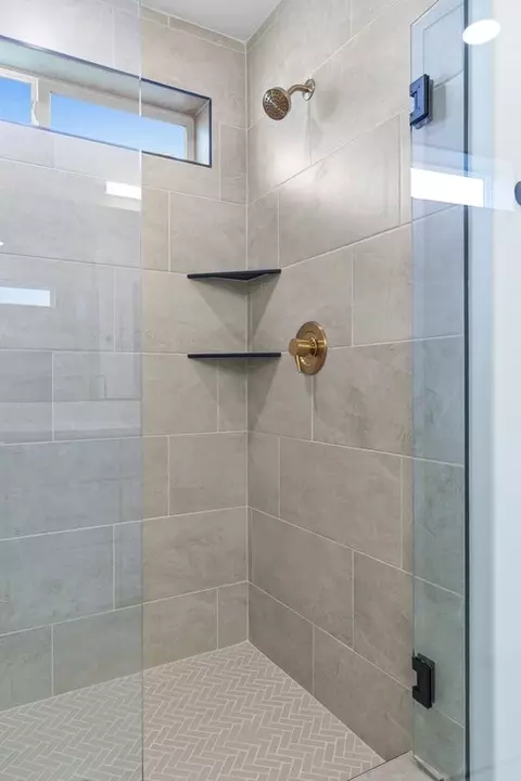 Bath - 672 N 600 W, Tremonton, UT 84337 photo 5 of 10