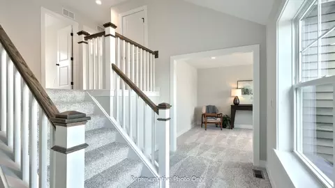 Entry Way - 77 Tupelo St, Lititz, PA 17543 photo 4 of 5