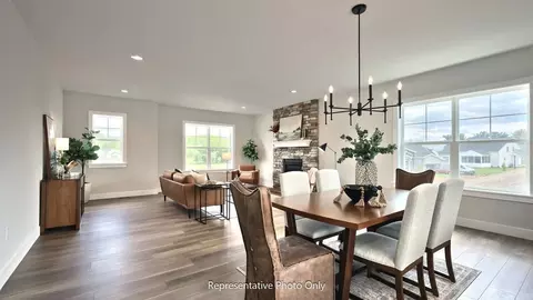Dining - 77 Tupelo St, Lititz, PA 17543 photo 3 of 3