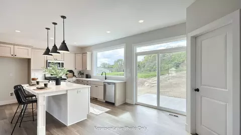 Kitchen - 77 Tupelo St, Lititz, PA 17543 photo 3 of 5