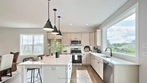 Kitchen - 77 Tupelo St, Lititz, PA 17543 photo 1 of 5