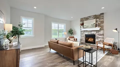Living - 77 Tupelo St, Lititz, PA 17543 photo 1 of 6