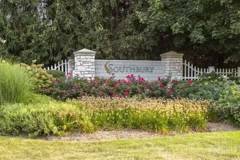 860 Preston Ln, Oswego, IL 60543
