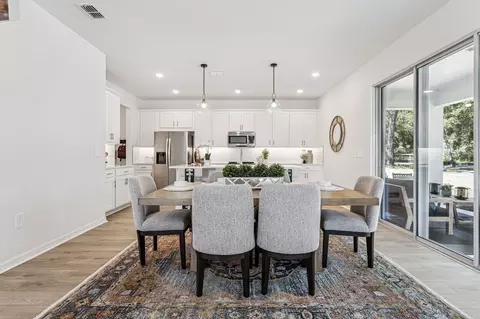 Dining - 4295 Darby Ct, Eustis, FL 32736 photo 1 of 4