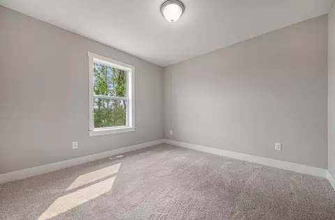 Bedroom - Ridgetop Circle, Kalamazoo, MI 49009 photo 2 of 10