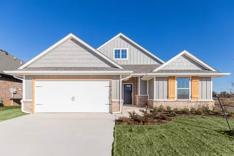 5601 Junipero Dr, Mustang, OK 73064