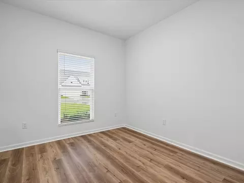 Bedroom - 10306 Grady Ln, Mobile, AL 36695 photo 1 of 5