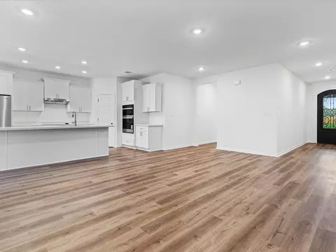 Entry Way - 10306 Grady Ln, Mobile, AL 36695 photo 1 of 1