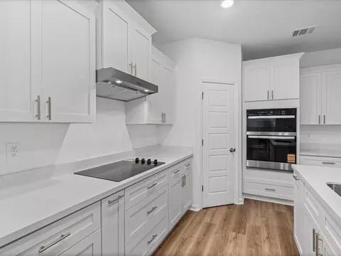 Kitchen - 10306 Grady Ln, Mobile, AL 36695 photo 1 of 4