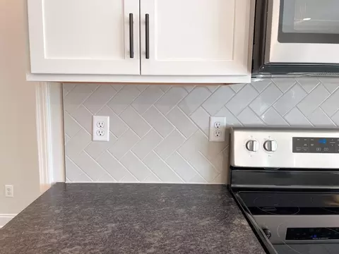 Kitchen - Claiborne Circle, Franklin, KY 42134 photo 7 of 9