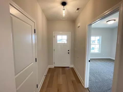 Entry Way - Claiborne Circle, Franklin, KY 42134 photo 2 of 3