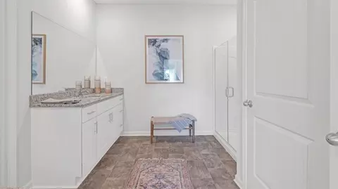 Bath - 39 Kings Gate Cv, Jackson, TN 38305 photo 8 of 10