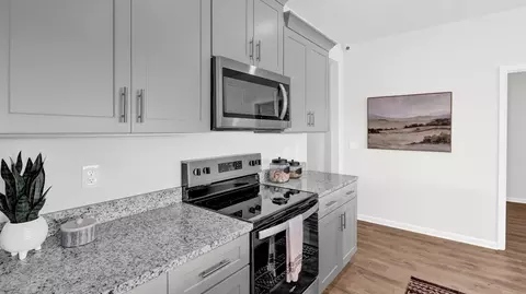 Kitchen - 39 Kings Gate Cv, Jackson, TN 38305 photo 6 of 15
