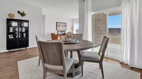 Dining - 39 Kings Gate Cv, Jackson, TN 38305 photo 3 of 5