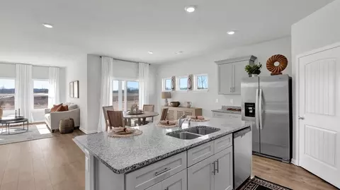 Kitchen - 39 Kings Gate Cv, Jackson, TN 38305 photo 8 of 15