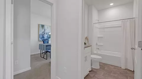 Entry Way - 39 Kings Gate Cv, Jackson, TN 38305 photo 8 of 8