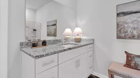 Bath - 39 Kings Gate Cv, Jackson, TN 38305 photo 2 of 10