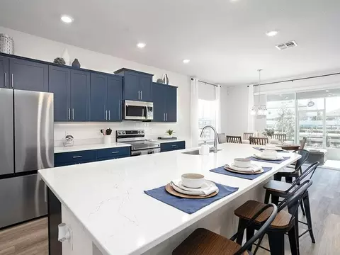 Kitchen - 5579 Cedar Crest Way, Saint Cloud, FL 34772 photo 3 of 5