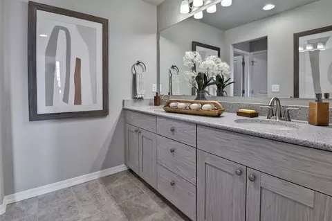 Bath - 8190 Lemon Grass Rd, Peyton, CO 80831 photo 3 of 6