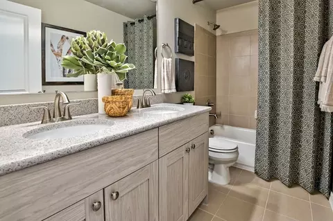 Bath - 8190 Lemon Grass Rd, Peyton, CO 80831 photo 5 of 6