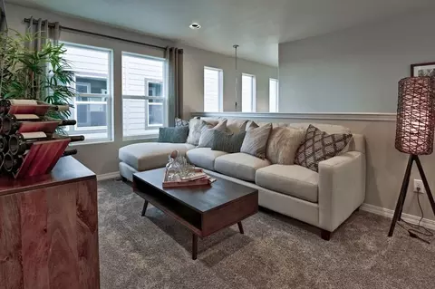 Living - 8190 Lemon Grass Rd, Peyton, CO 80831 photo 4 of 4