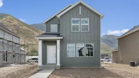 Exterior - 718 N 1600 E, Salem, UT 84653 photo 6 of 14