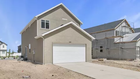 Exterior - 718 N 1600 E, Salem, UT 84653 photo 9 of 14