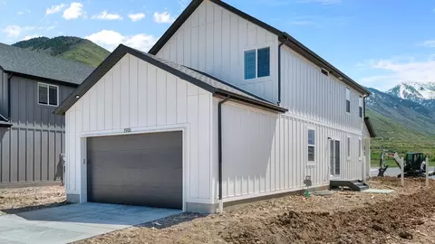 Exterior - 718 N 1600 E, Salem, UT 84653 photo 3 of 14