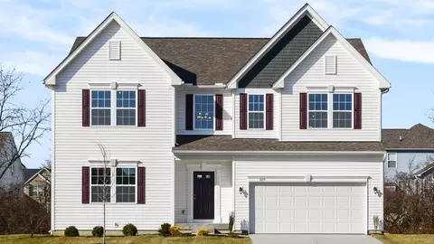 Exterior - 412 Wagon Ave, Pataskala, OH 43062 photo 9 of 13