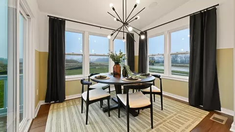 Dining - 412 Wagon Ave, Pataskala, OH 43062 photo 2 of 3