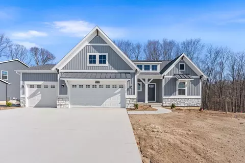 3275 Hollace Dr, Jenison, MI 49428