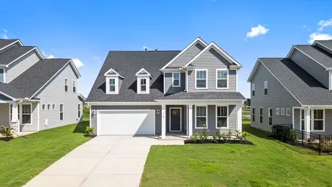 466 Amaryllis Ln, Woodruff, SC 29388
