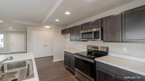 Kitchen - 4375 E 44th St, Des Moines, IA 50317 photo 2 of 5