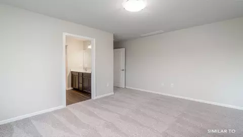 Bedroom - 4375 E 44th St, Des Moines, IA 50317 photo 4 of 5