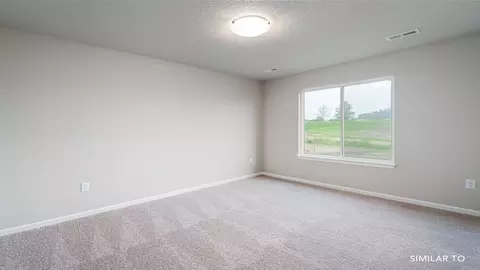Bedroom - 4375 E 44th St, Des Moines, IA 50317 photo 3 of 5