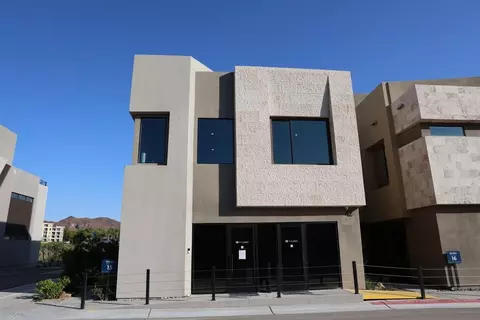42 Lakefront Way, Henderson, NV 89011