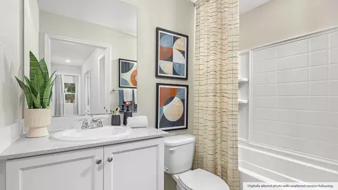 Bath - 229 Brighton Ranch Way, Patterson, CA 95363 photo 5 of 5