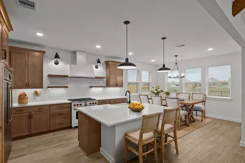 12023 Old Fashion Cir, Mont Belvieu, TX 77535