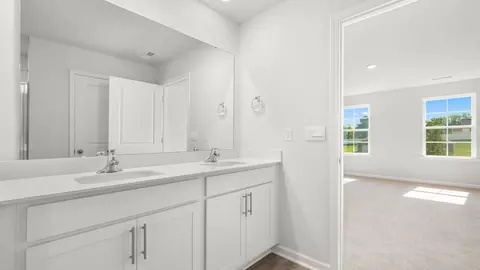 Bath - 133 Daniel Rd, Smithfield, NC 27577 photo 3 of 4