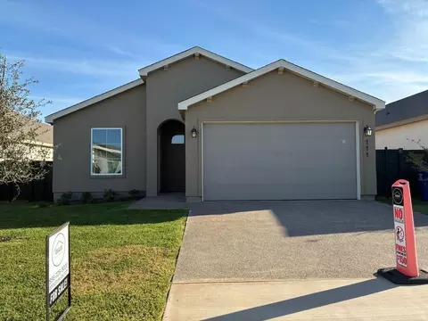 111 Canyon Lake Dr, Laredo, TX 78045