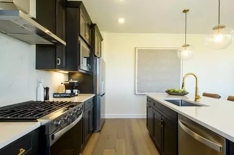 Kitchen - 46430 Heritage Ave, Bennett, CO 80102 photo 10 of 10