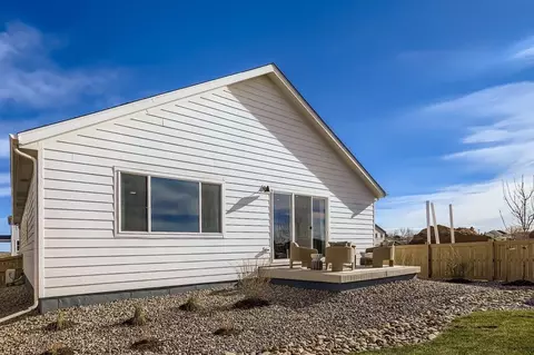 Exterior - 46430 Heritage Ave, Bennett, CO 80102 photo 5 of 9
