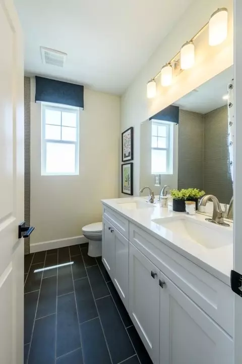 Bath - 46430 Heritage Ave, Bennett, CO 80102 photo 5 of 12