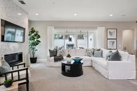 Living - 2988 Bluffs Dr, Marina, CA 93933 photo 1 of 2