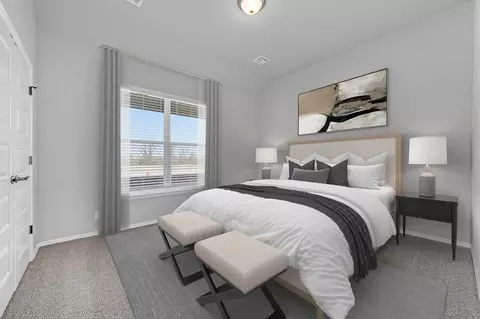 Bedroom - 16293 E 101st St N, Owasso, OK 74055 photo 2 of 11