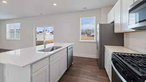 Kitchen - 811 Spikeresh Way, Joppa, MD 21085 photo 3 of 9